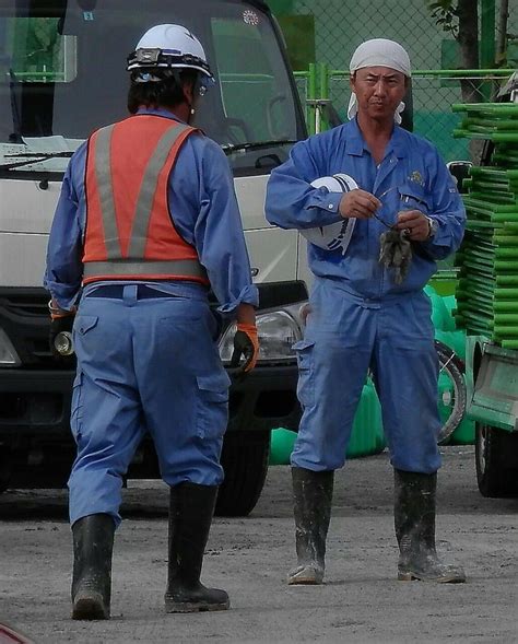 ボード「rubber Boots」のピン 作業服 服 男 作業着