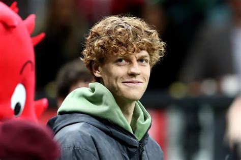 ¿Jannik Sinner y Anna Kalinskaya juntos? Hubo cena en París