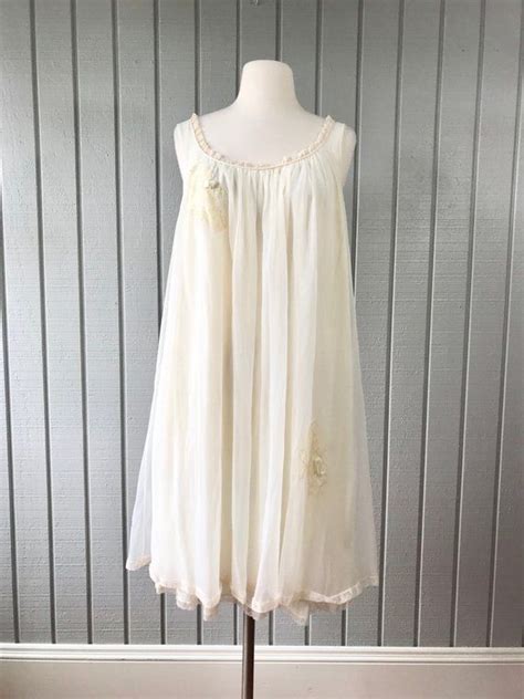 S Vanity Fair Ivory Babydoll Nightie Vintage Nightgown Etsy