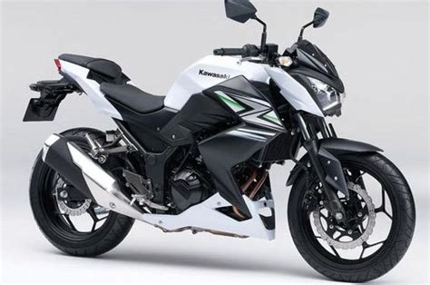 Seken Keren Kawasaki Z Naked Bike Bertampang Gahar Yang Harga Sekennya Nempel Motor Sport