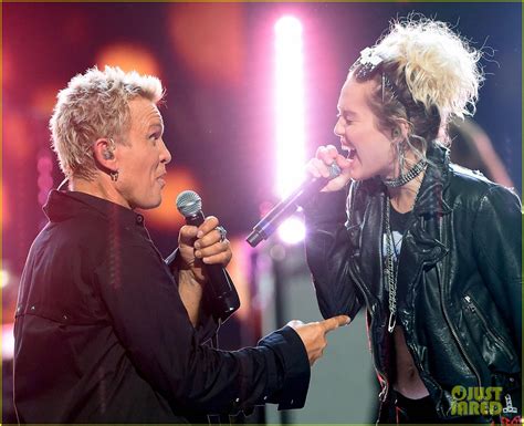 Miley Cyrus Performs 'Rebel Yell' with Billy Idol at iHeartRadio Music Festival in Vegas!: Photo ...