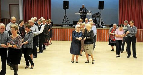 Pléhédel Club Les Bruyères Une centaine de danseurs au thé dansant