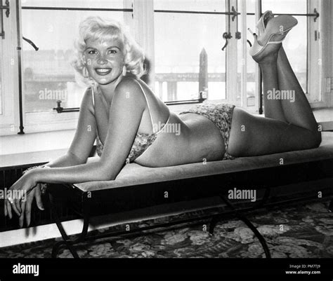 Jayne Mansfield Bikini Hi Res Stock Photography And Images Alamy