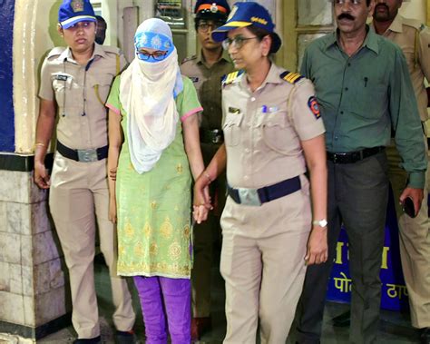 Maha Woman Who Killed Mom Chopped Up Body Stored Parts At Home For 3 Months Arrested