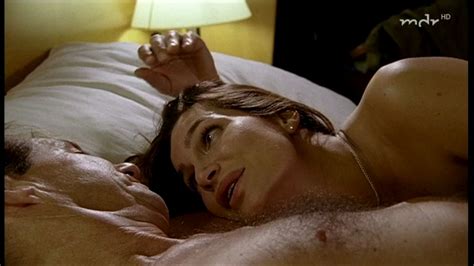 Naked Alexandra Kamp In Tier Rztin Dr Mertens