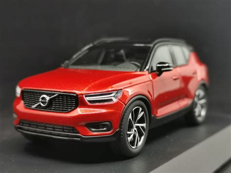 Volvo XC40 Fusion Red Metallic 03673R | Dieharddiecast