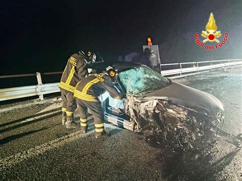 Messina Grave Incidente Sull A20 All Altezza Di Rometta Un Ferito