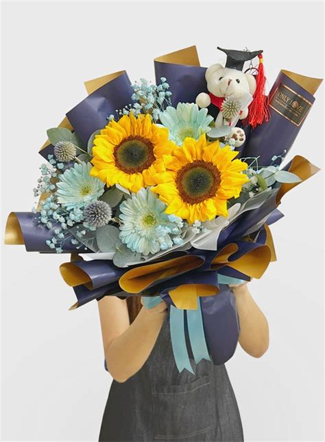 Gb Graduation Bouquet Sameday Flower Delivery To Malaysia Only Love