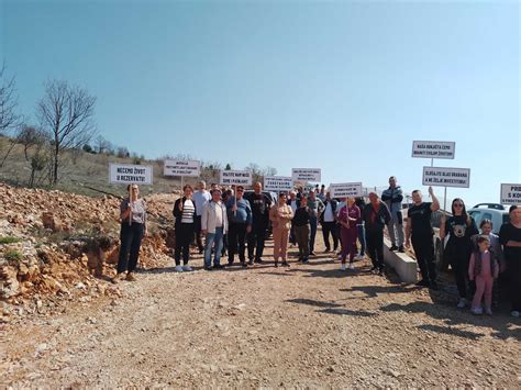 Protesti Kod Mostara Zbog Izgradnje Solarnih Panela Strahujemo Od