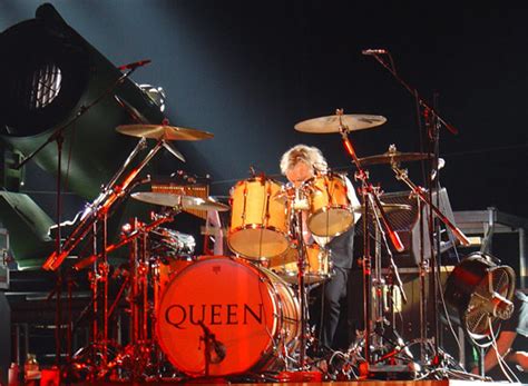 Roger Taylor - DRUMMERWORLD