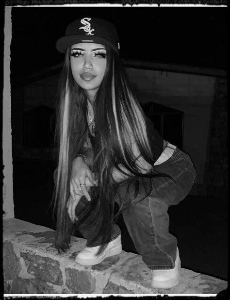 Pin De Mr Shadow En Cholas Chica Chola Poses Estilo Chola