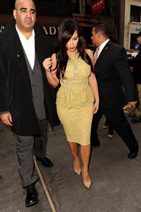 Kim Kardashian Style Kim And Kourtney Kardashian Arriving At Sirius Xm