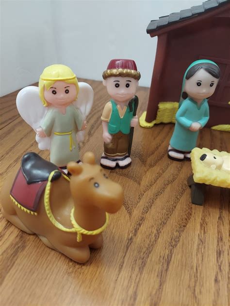 Hobby Lobby Kids Christmas Nativity Set Manger Scene Figures Lot Of 11