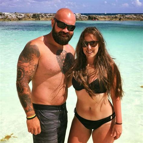 Hot Sexy Ashli Babbitt Bikini Pics