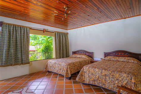 Home Arenal Backpackers Resort