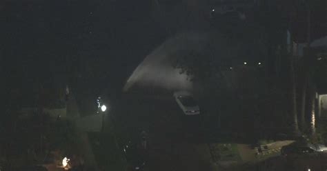 Broken Main Pours Water Into West La Neighborhood Cbs Los Angeles