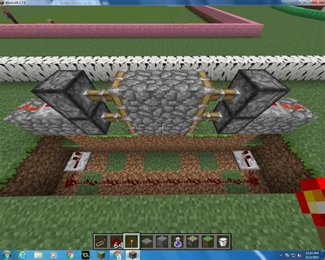 Redstone Minecraft Door / Redstone door (Secret) Minecraft Project ...