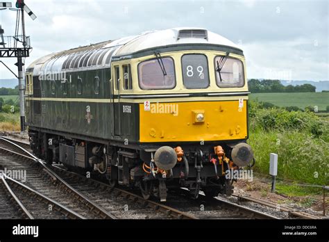 British Railways Class 33 Locomotive Hi Res Stock Photography And