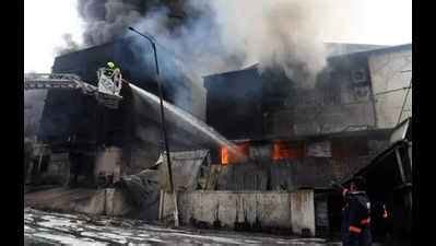 Massive Fire Guts Four Chemical Factories In Navi Mumbai Navi Mumbai