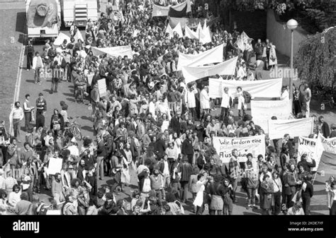 Several Thousand Medical Students From All Parts Of The Federal