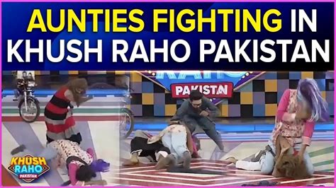 Aunties Gone Wild In Front Of Faisal Qureshi Khush Raho Pakistan