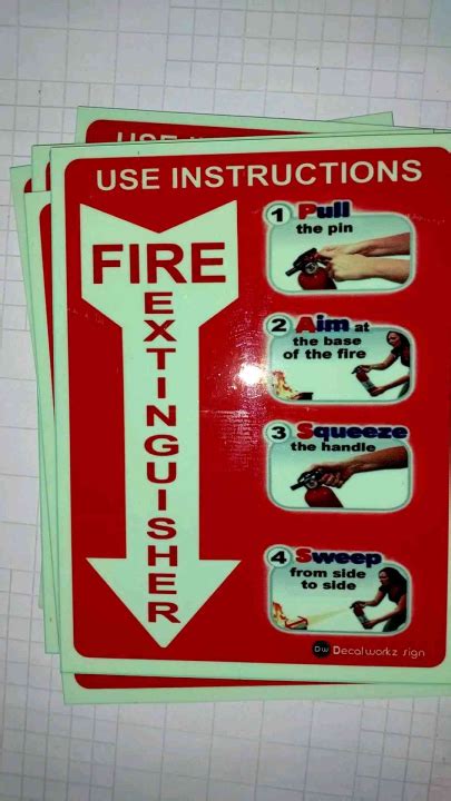 8x6 Glow In The Dark Fire Extinguisher Signage Wid Sintra Board 3mm