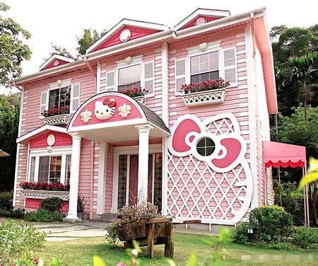 Hello Kitty House Design - DigsDigs