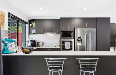 A Guide To Choosing Stone Bench Tops In Byron Bay For Your Renovation