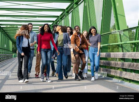 Indian College Students Walking Hi Res Stock Photography And Images Alamy