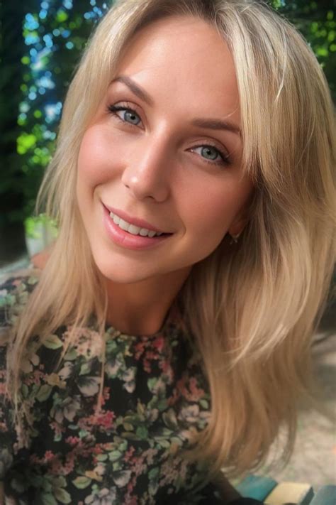 Charming Olena Y O From Cherkassy With Blonde Hair Id Ladadate