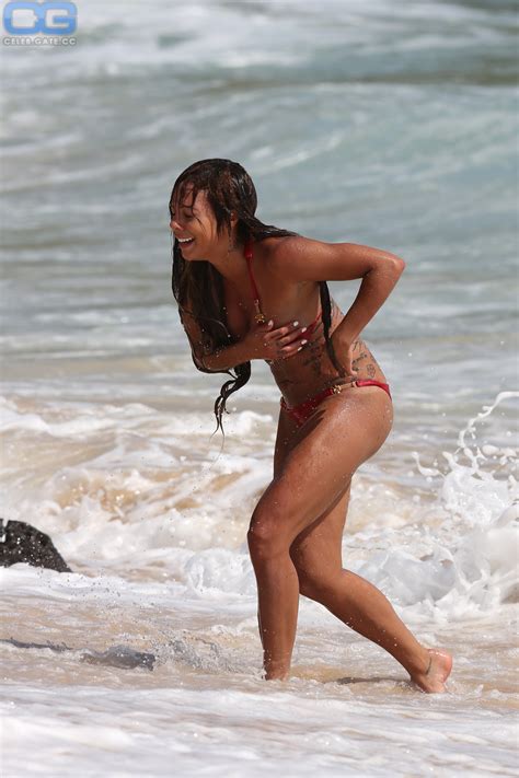 Sydney Leroux Nude Pictures Photos Playboy Naked Topless Fappening