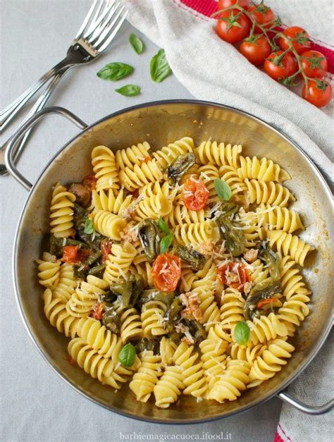 Pasta Con Peperoncini Verdi E Salsiccia Ricetta Pasti Italiani