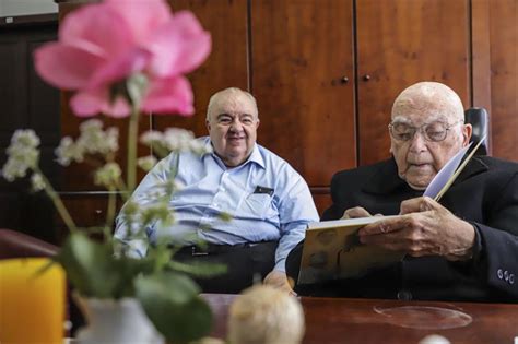 Dom Pedro Fedalto ganha retrato a óleo de artista curitibano Grande