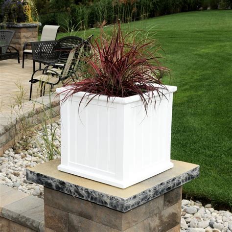 Mayne Cape Cod In Square White Plastic Planter W The Home Depot