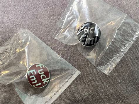 Yahoo オークション レア Supreme 21ss fuck em pin pins ピン ピン