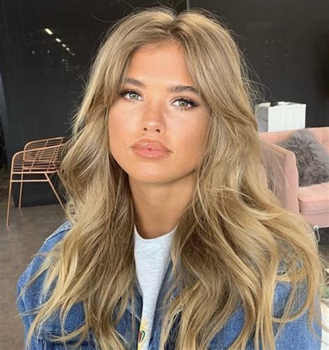 Hair Inspo Blonde Hair Color Blonde Hair Long Hair Styles