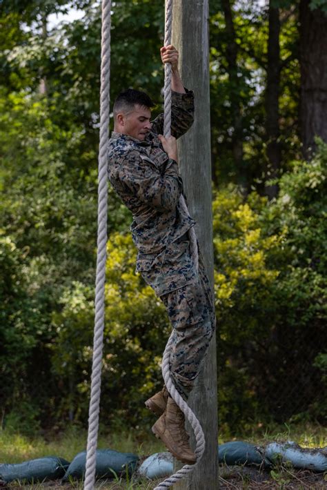 DVIDS Images Corporals Course Runs The Confidence Course Image 12