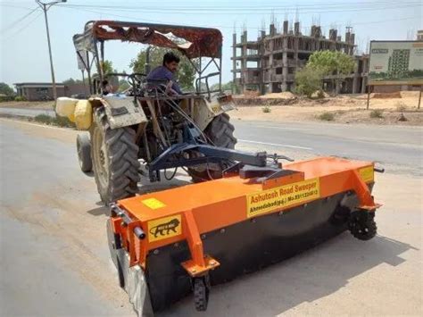 Ashutosh Tractor Mounted Hydraulic Road Sweeper 1200 Watt At Rs 131000