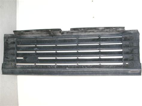 Sell LAND ROVER RANGE ROVER P38 GRILL 1995 2002 BLACK In Salt Lake