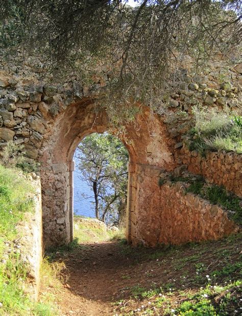 Castle of Assos - Kefalonia | Terrabook