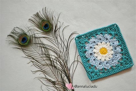 yarn-over: Crochet flower motif pattern by... - Stitchin' Kitchen