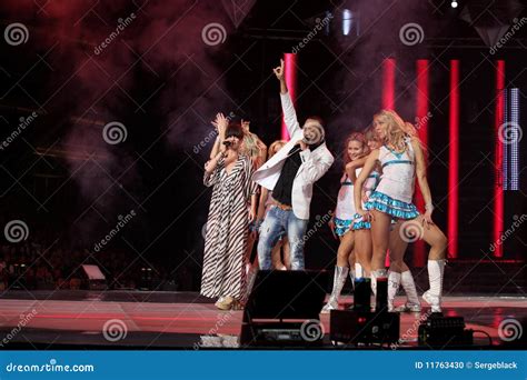 Arash and Helena in Concert Editorial Image - Image of belarus, labaf ...