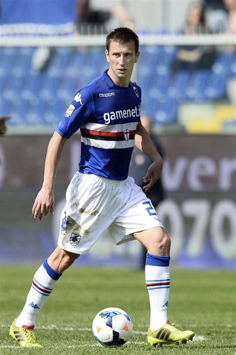 Buon Compleanno Gastaldello Gli Auguri Della Sampdoria All Ex