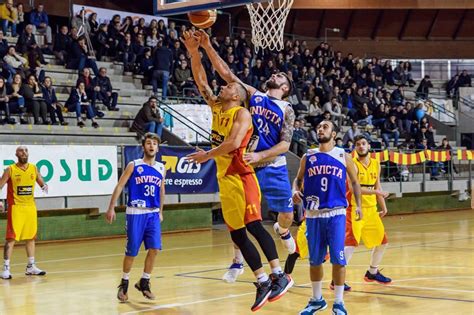 Basket Lecce Verso Il Debutto In Campionato Lupa Terza E Seconda In