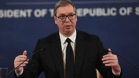 Oslobođenje Vučić optužio opoziciju da krade toalet papir Ako je to