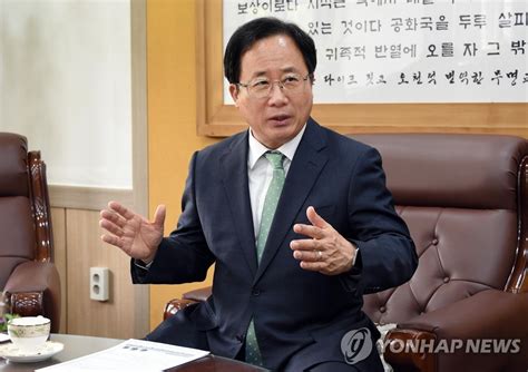 신년인터뷰 김석준 부산교육감 환경교육으로 생태 감수성 제고 연합뉴스