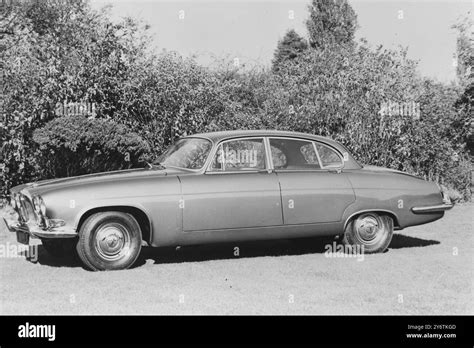 Motor Car Jaguar Mk 10 11 October 1961 Stock Photo Alamy