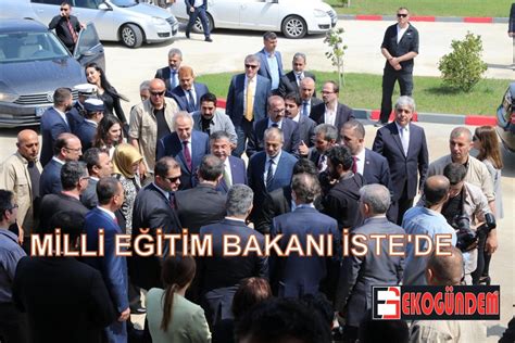 Milli E Itim Bakan Ndan Steye Ziyaret Ekog Ndem Gazetesi