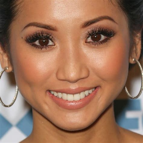 Brenda Song Makeup Bronze Eyeshadow And Peach Lipstick Steal Her Style