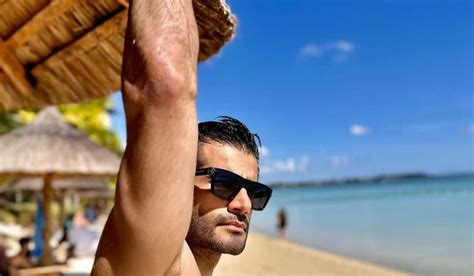 Shirtless Bollywood Men The Pits Hot TV Hunks And Their Hot Bods For Those With This Quirk